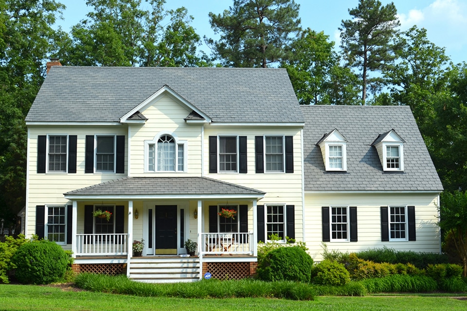 Selecting colors for a home exterior
