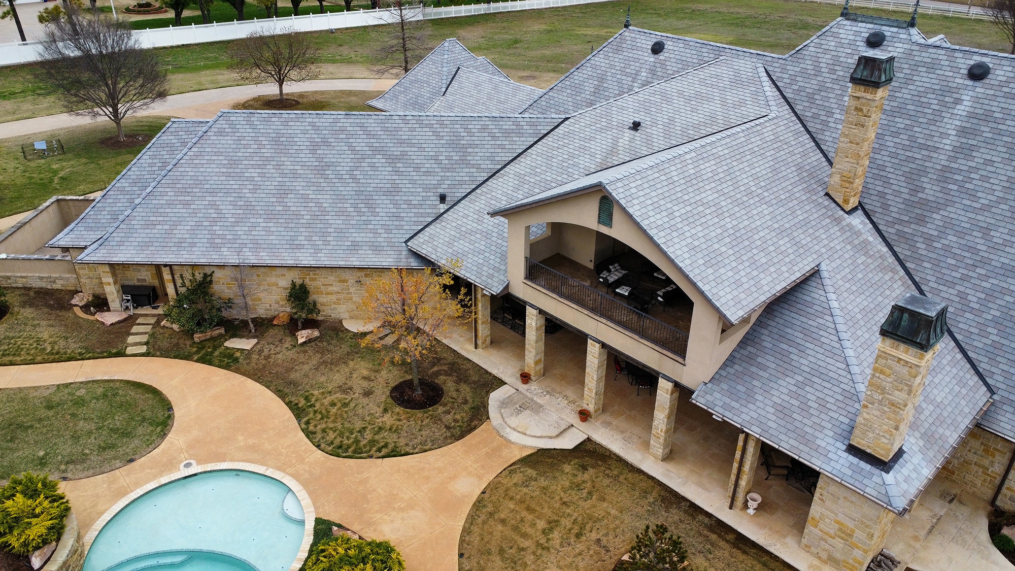 These Oklahoma homeowners, who were also tired of holding their breath during hailstorms, found peace of mind by switching to an impact-resistant roof from DaVinci. 
